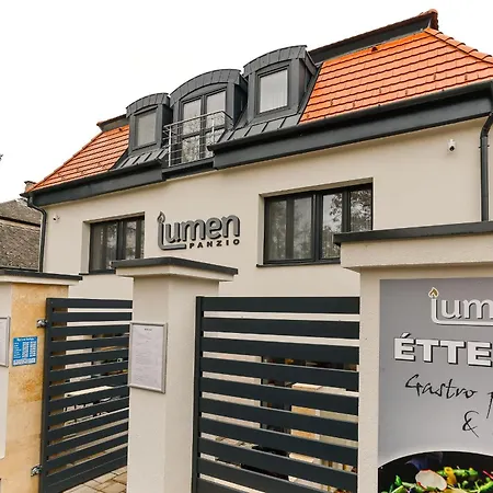 Lumen Gasztropanzió Bed and breakfast Eger