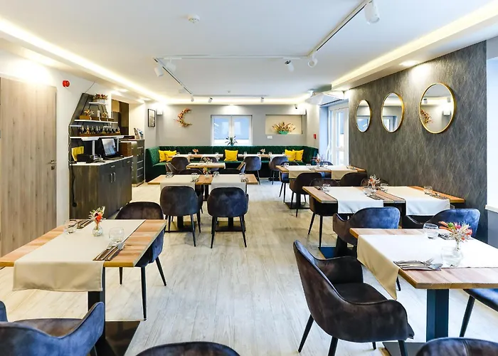 Lumen Gasztropanzio Bed & Breakfast 4*