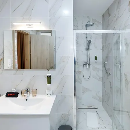 Bed & Breakfast Lumen Gasztropanzio Eger