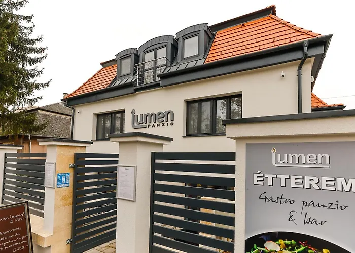 Lumen Gasztropanzio Couette-café Eger